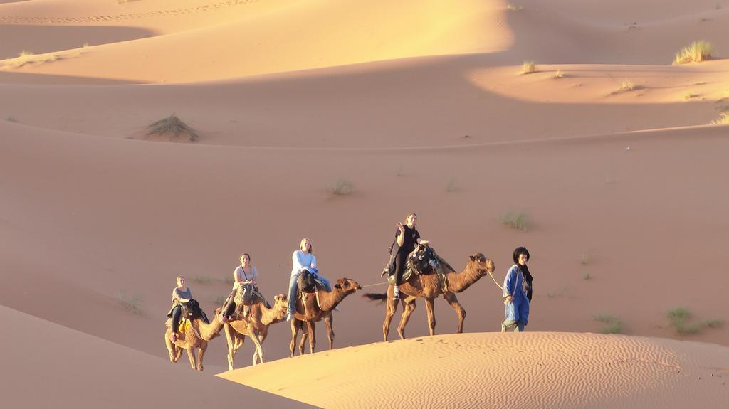 Hotel Luxury Camp Camelhouse à Merzouga Extérieur photo
